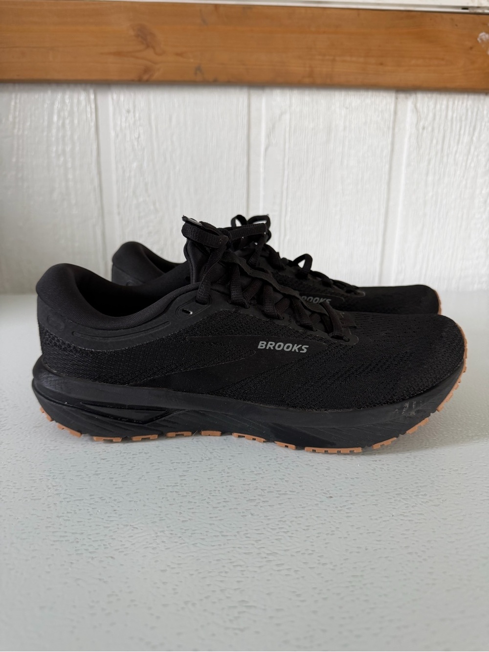 Brooks Revel 7 Black Running Shoes Men’s Size 8